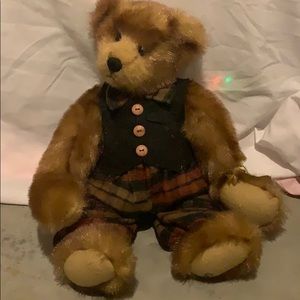 The cottage ganz collectible.